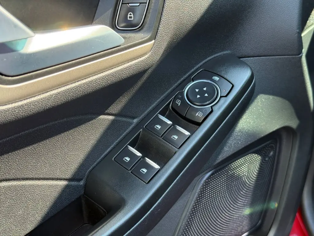 2022 Ford Escape - $19,996