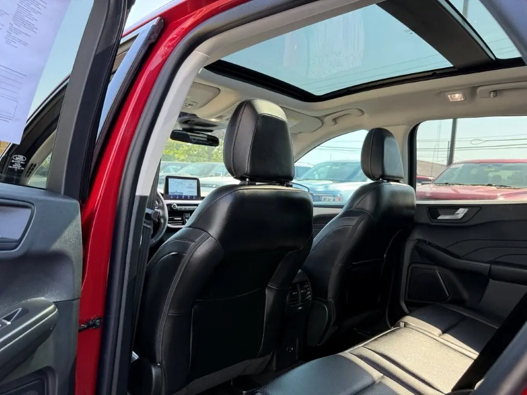 2022 Ford Escape - $19,996