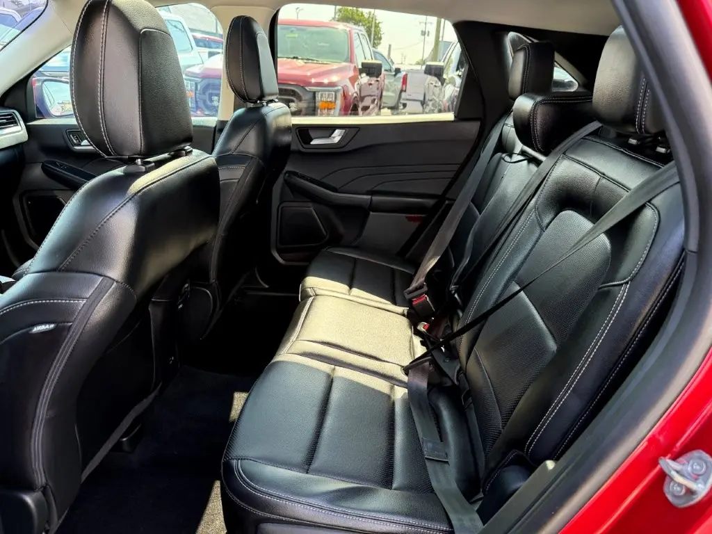 2022 Ford Escape - $19,996