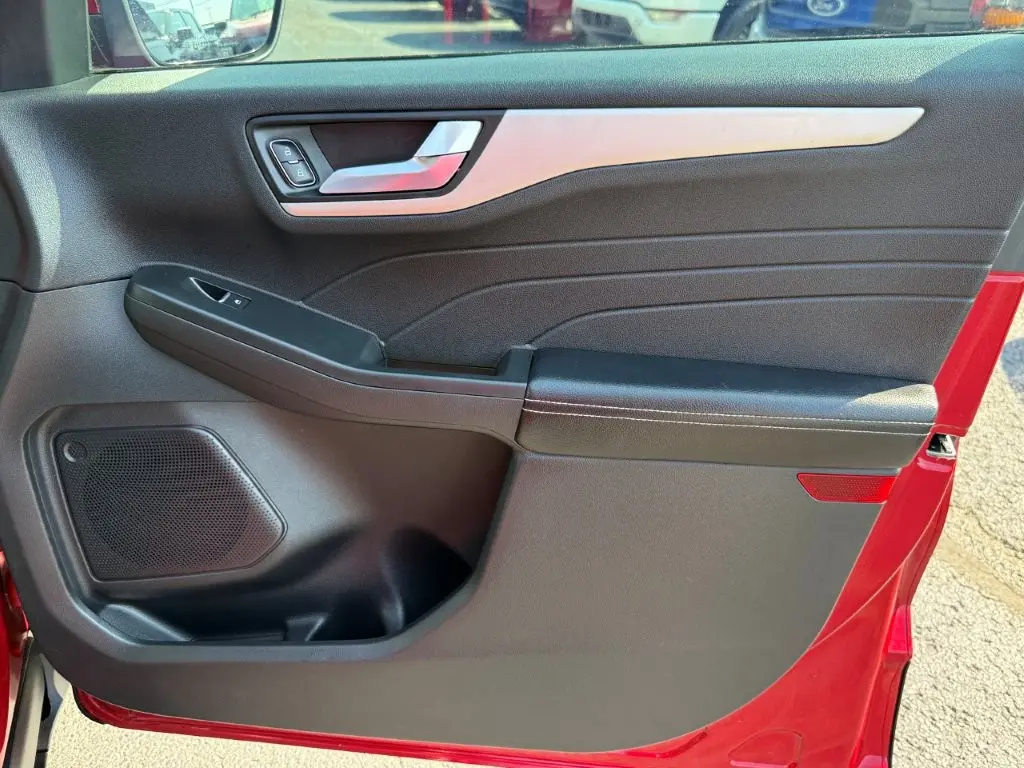 2022 Ford Escape - $19,996