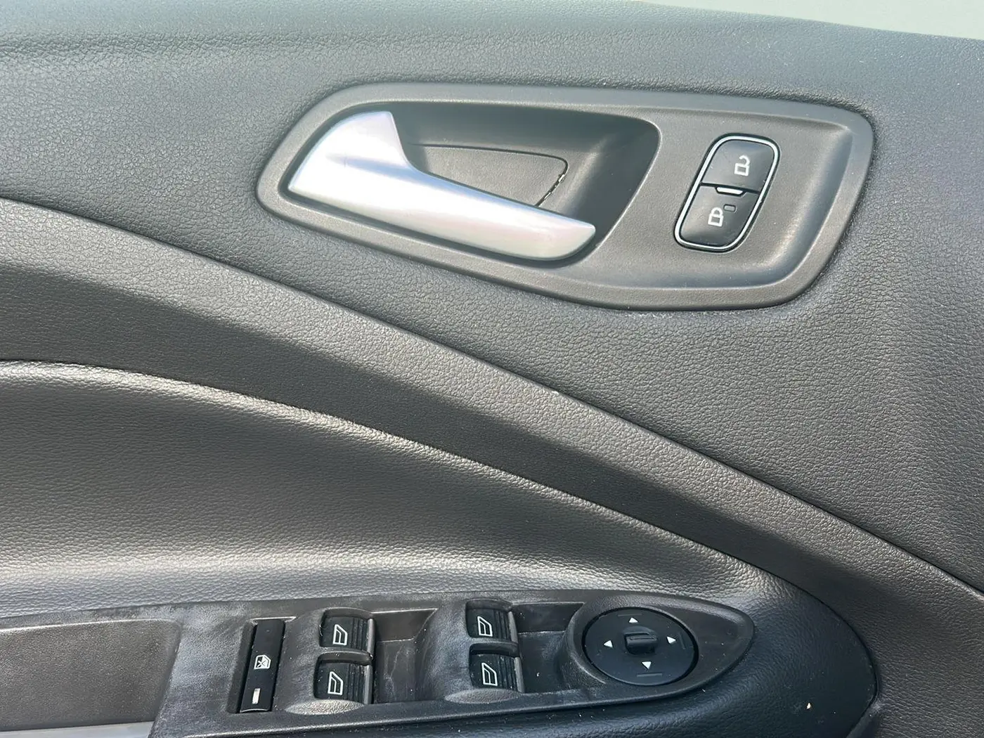 2019 Ford Escape - $11,525