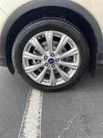 2018 Escape Thumbnail 10