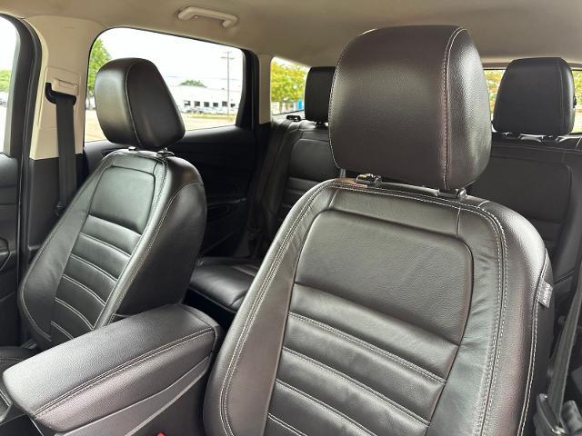 2017 Ford Escape - $14,000