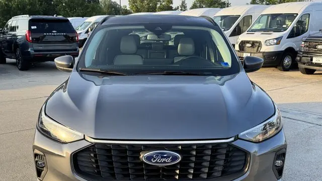 2025 Ford Escape Hybrid Platinum