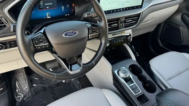 2025 Ford Escape Hybrid Platinum