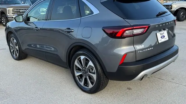 2025 Ford Escape Hybrid Platinum