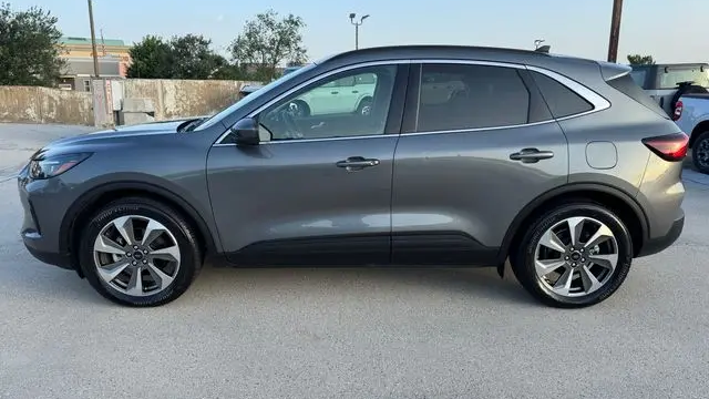 2025 Ford Escape Hybrid Platinum