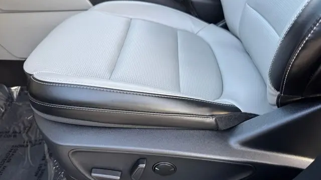 2025 Ford Escape Hybrid Platinum