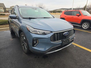 2023 Ford Escape Hybrid with Vapor Blue Exterior