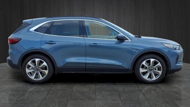 2025 Ford Escape Hybrid Platinum
