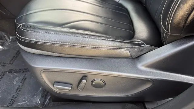 2025 Ford Escape Hybrid Platinum