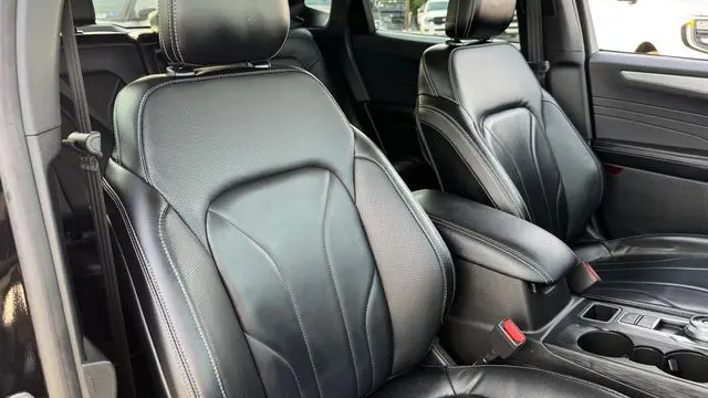2025 Ford Escape Hybrid Platinum