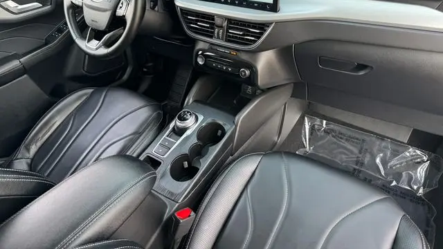2025 Ford Escape Hybrid Platinum