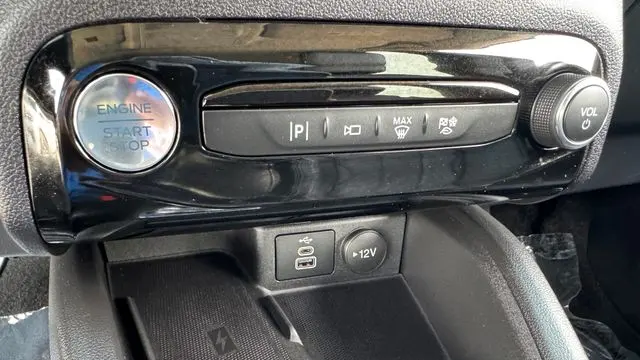 2025 Ford Escape Hybrid Platinum