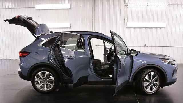 2025 Ford Escape Hybrid Platinum