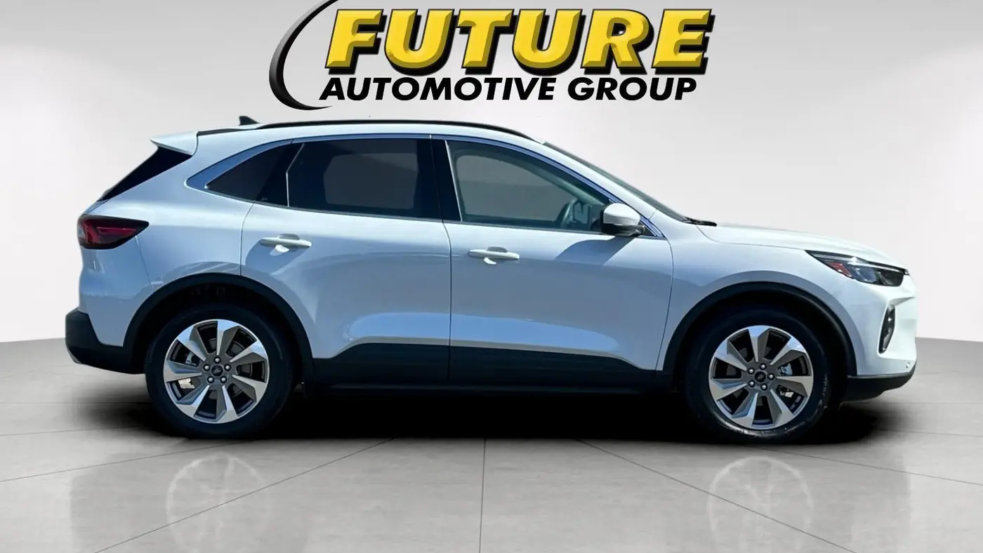 2025 Ford Escape Hybrid Platinum