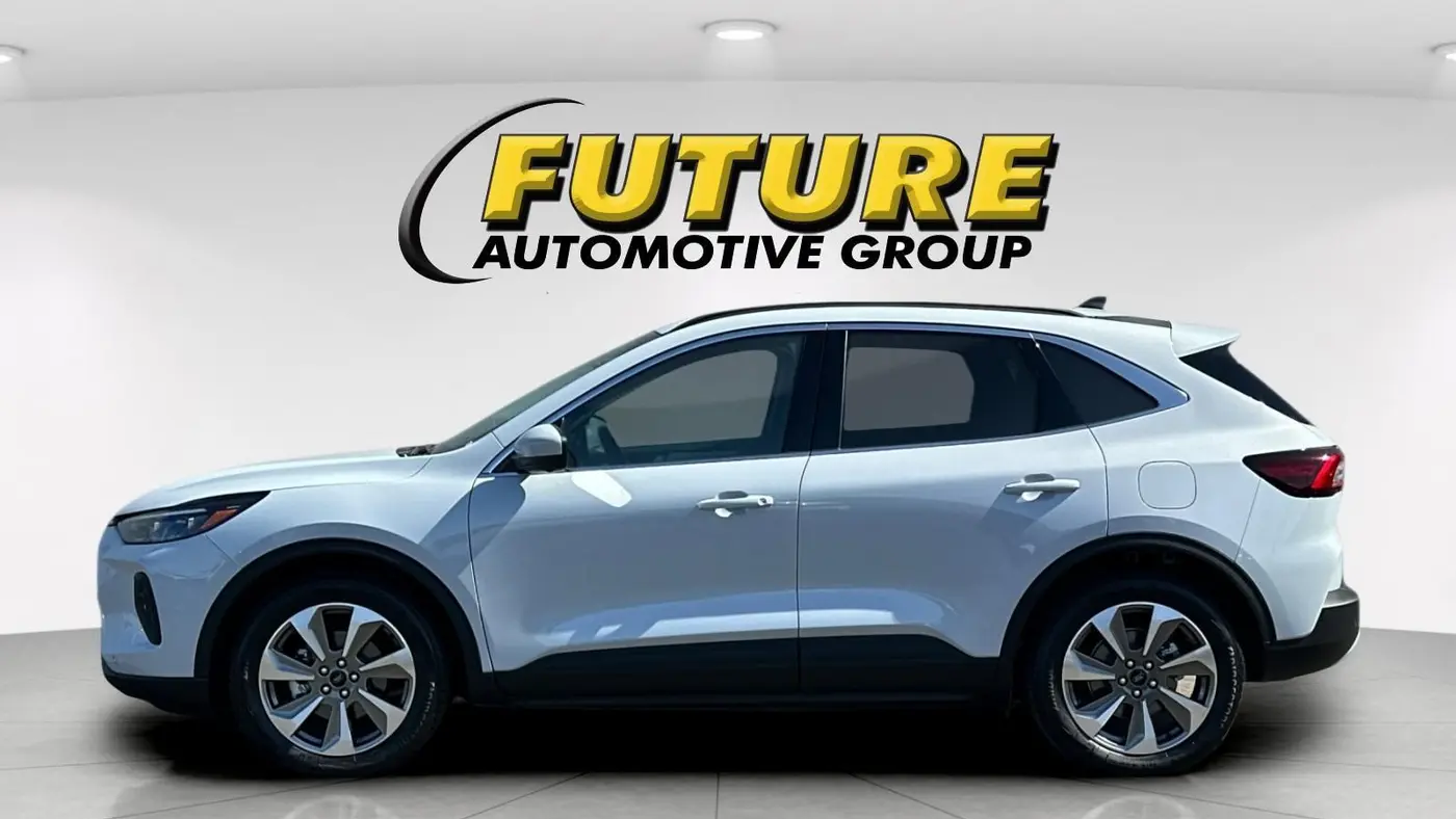 2025 Ford Escape Hybrid Platinum