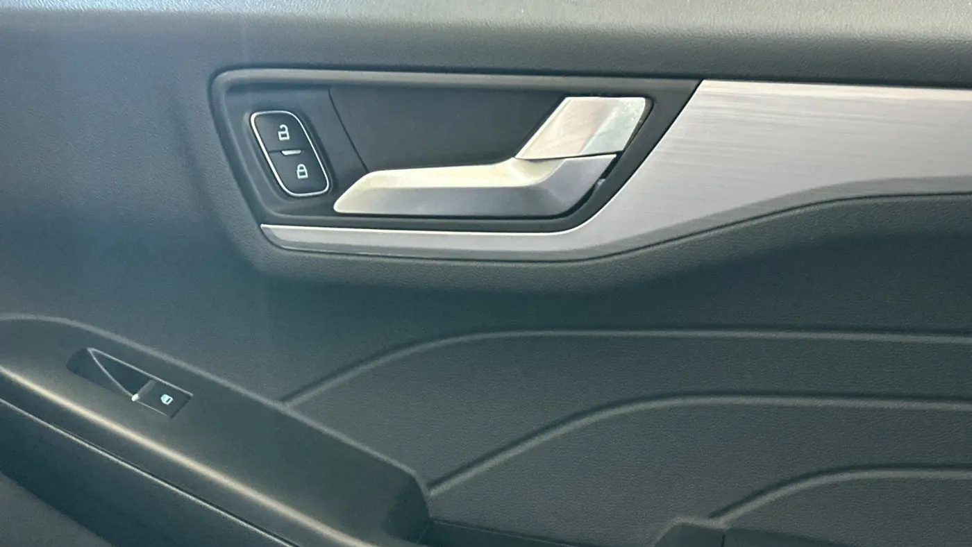 2025 Ford Escape Hybrid Platinum