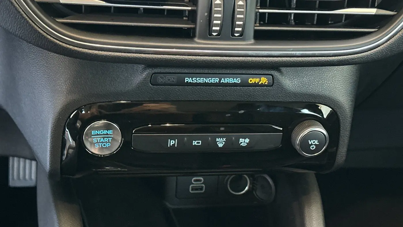 2025 Ford Escape Hybrid Platinum