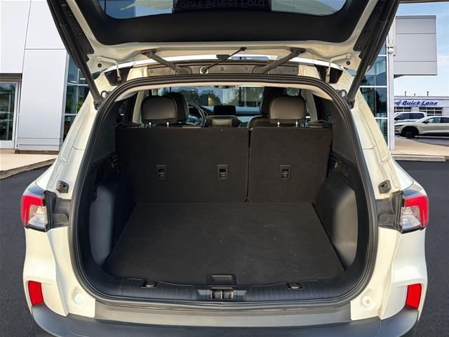 2022 Ford Escape - $24,675