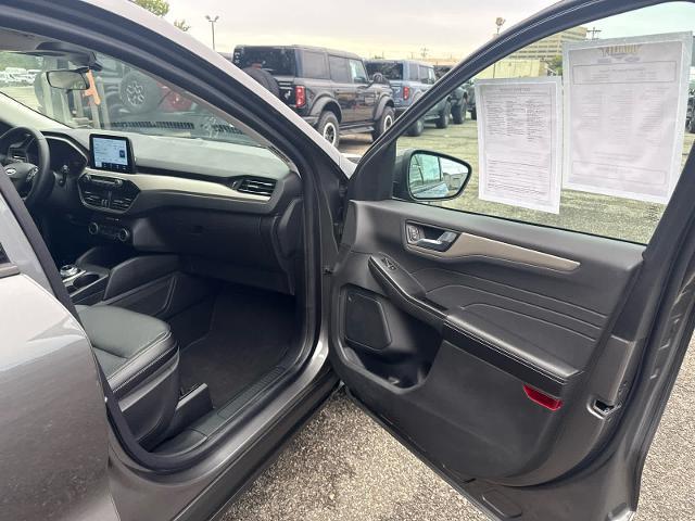 2022 Ford Escape - $24,999