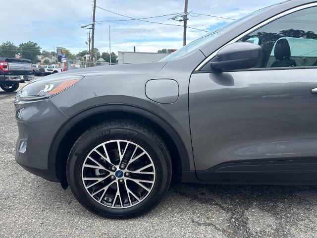2022 Ford Escape - $24,999