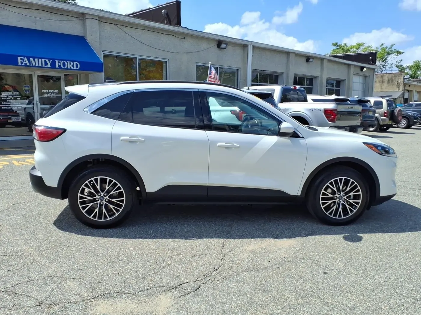 2022 Ford Escape - $22,787