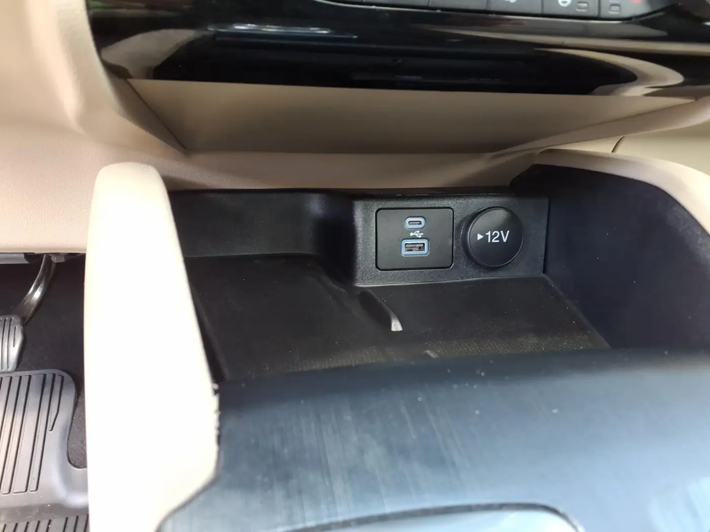 2022 Ford Escape - $22,787