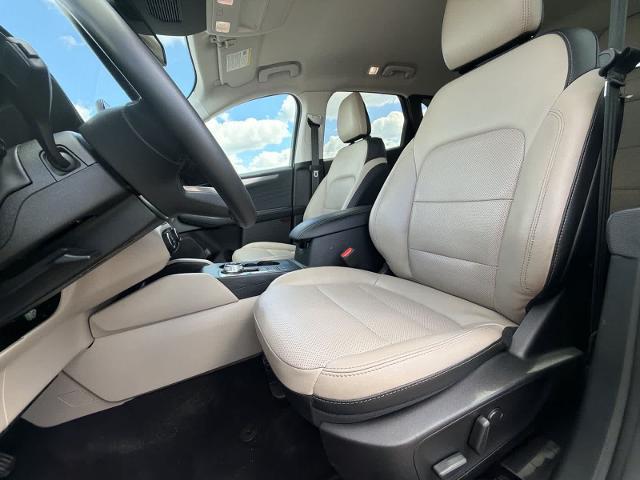 2022 Ford Escape - $21,779