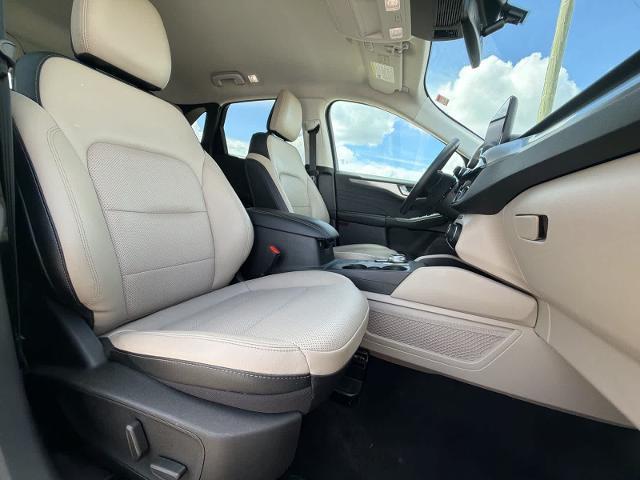 2022 Ford Escape - $21,779