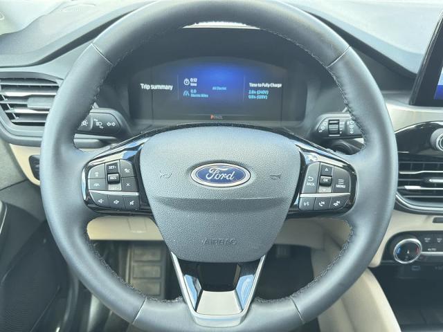 2022 Ford Escape - $21,779