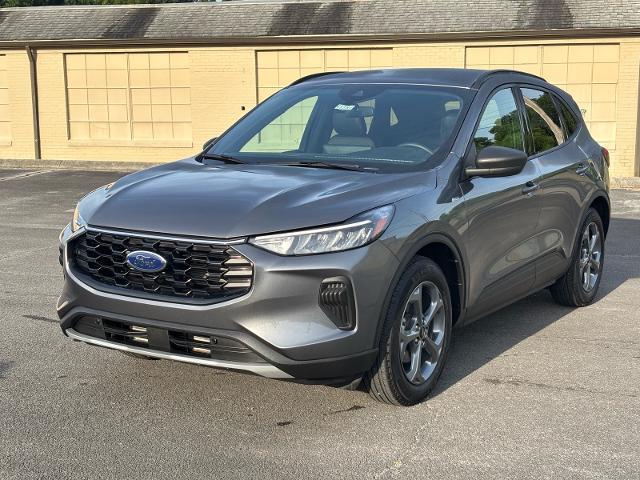 2025 Ford Escape - $28,685