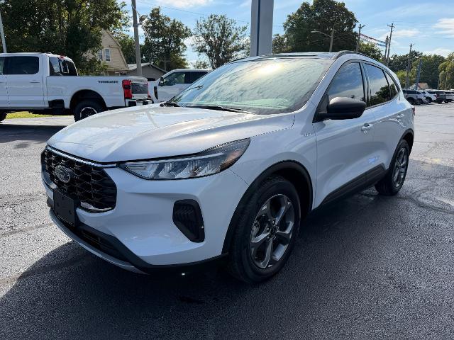 2025 Ford Escape - $24,996