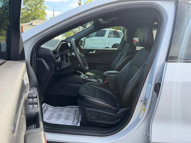2025 Ford Escape - $24,996