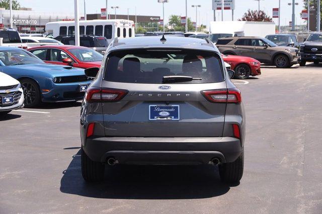 2025 Ford Escape - $22,920