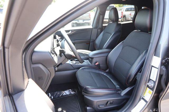 2025 Ford Escape - $22,920