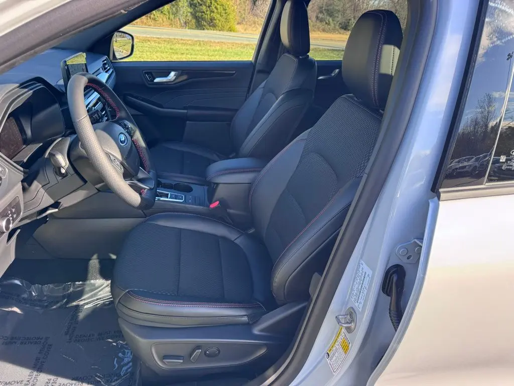 2026 Ford Escape - $33,000