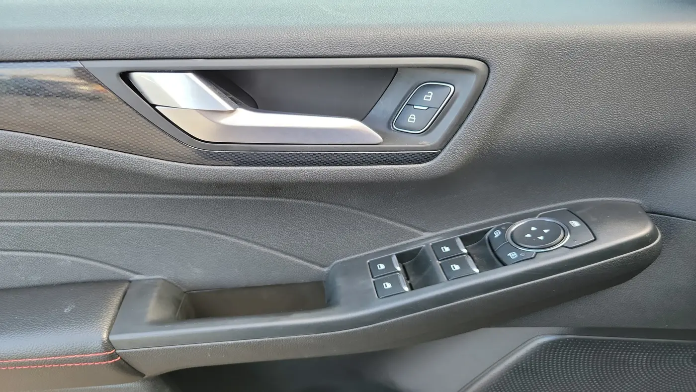2025 Ford Escape - $25,930