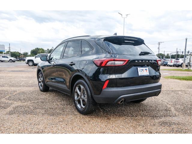 2025 Ford Escape - $27,777