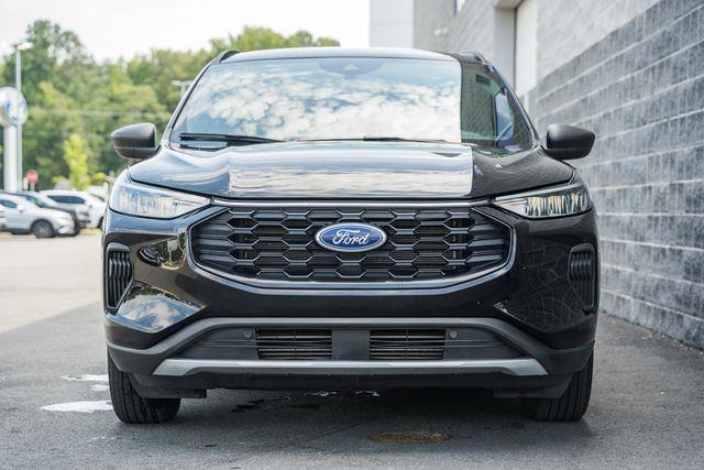 2025 Ford Escape - $21,400
