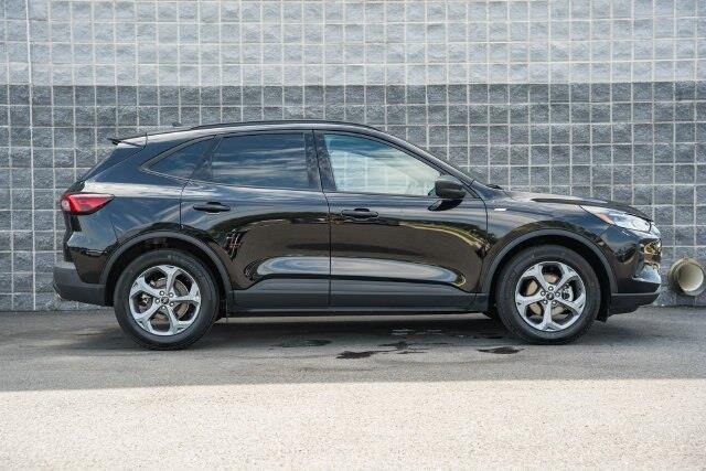 2025 Ford Escape - $21,400