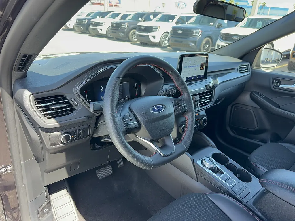 2025 Ford Escape - $25,995