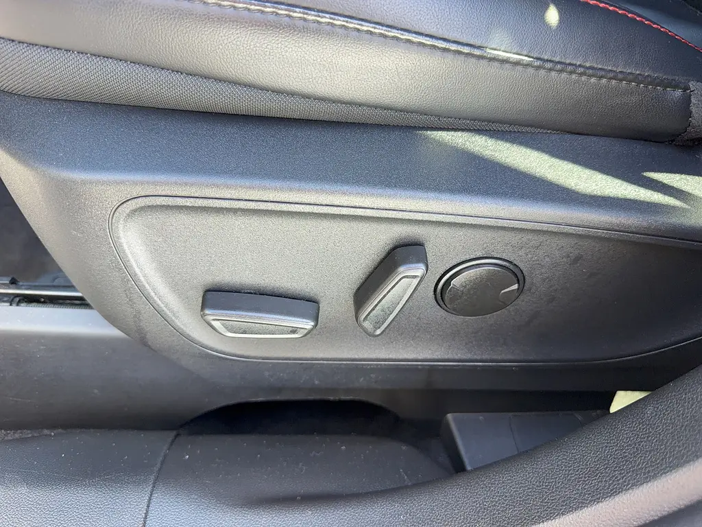 2025 Ford Escape - $25,995
