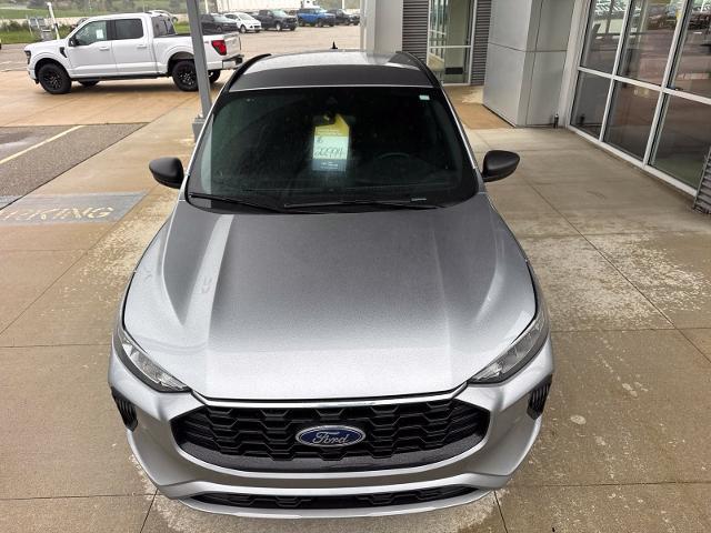 2023 Ford Escape - $22,700