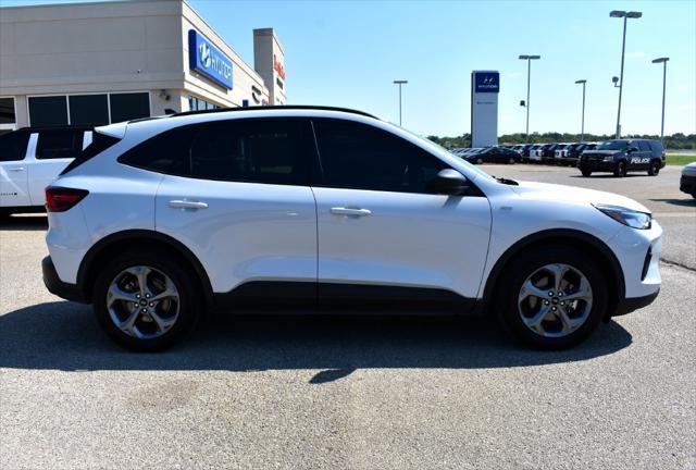 2025 Ford Escape - $22,031