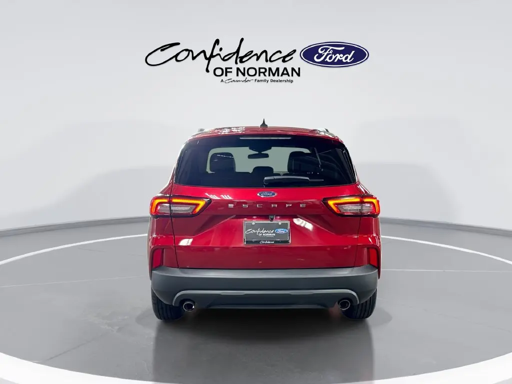 2025 Ford Escape - $21,152