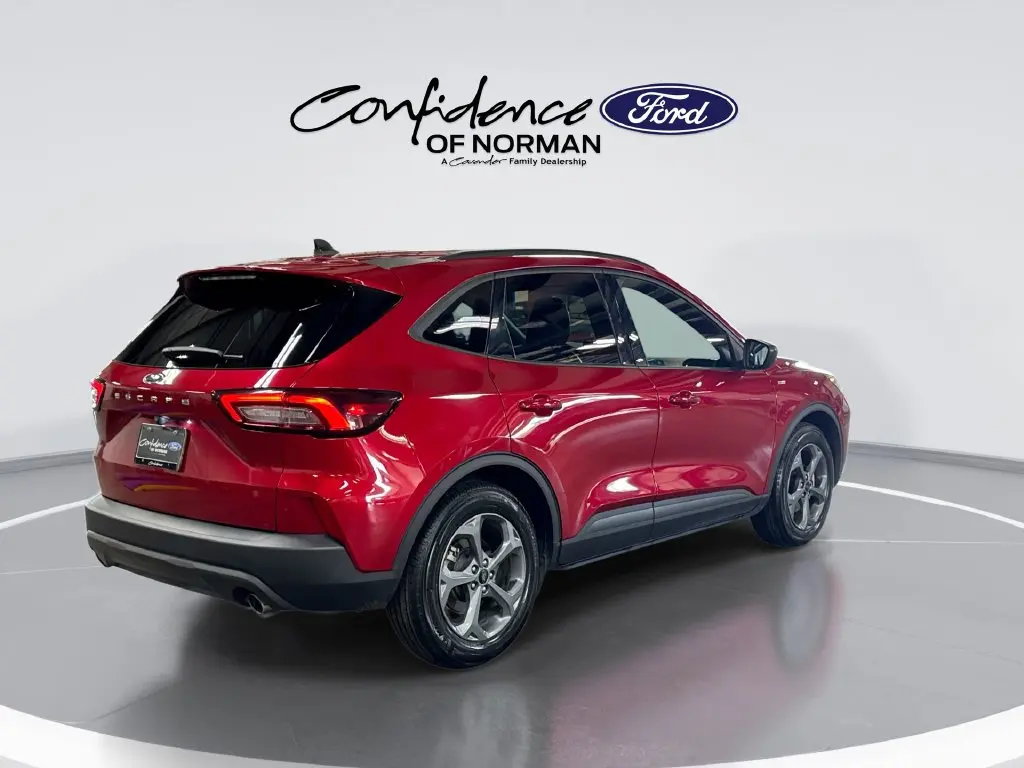 2025 Ford Escape - $21,152
