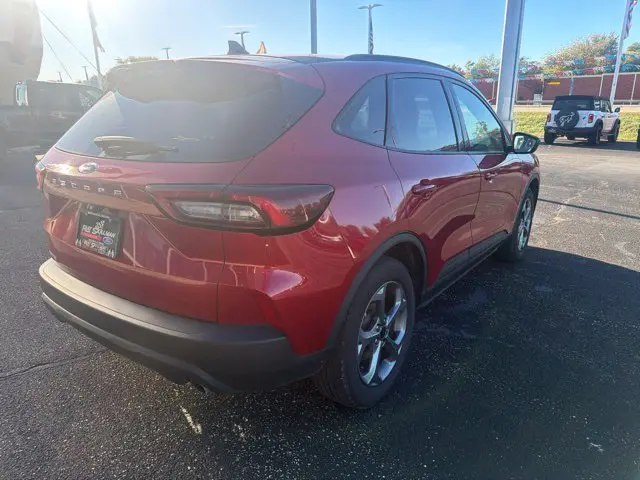 2025 Ford Escape - $23,627