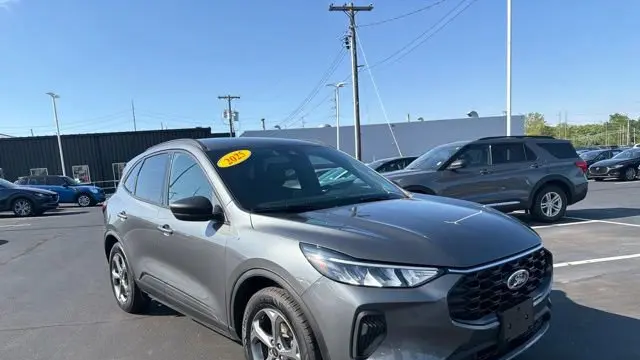 Preowned 2025 Ford Escape ST-Line for Sale