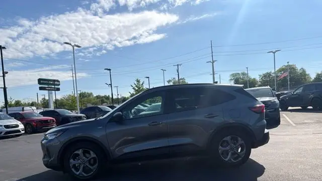 2025 Ford Escape ST-Line